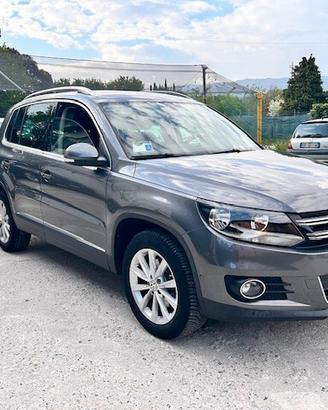 Volkswagen Tiguan 2.0 TDI 110 CV Sport & Style Blu