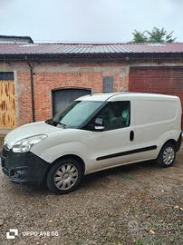 Opel Combo 1.4 turbo benzina a metano