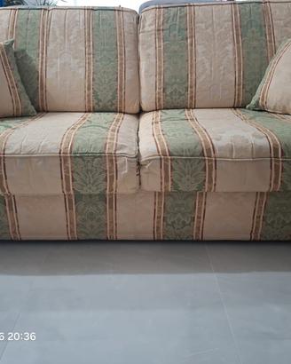 Divani più tavolino 