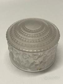 Scatola in cristallo Lalique