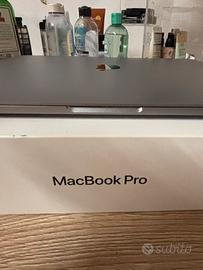MacBook Pro 13" (2020, Intel)