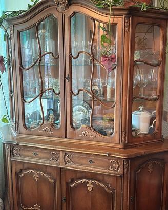 Credenza