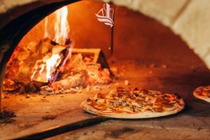 Bolzano: Pizzeria in posizione strategica e servit