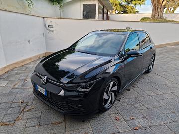 Volkswagen Golf GTI 8