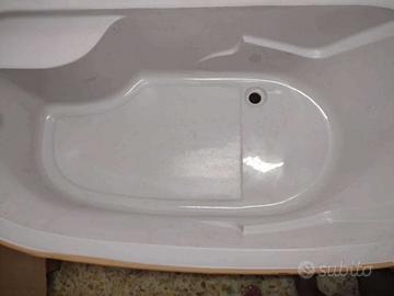 Vasca da bagno idromassaggio
