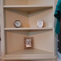 Mobile angolare artigianale