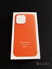 Cover Apple in pelle MagSafe per iPhone 14 Pro Max