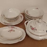 Servizio piatti in ceramica del marchio Wawel