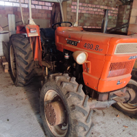 Trattore Fiat 480-8 DT con accessori