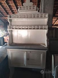 Originale credenza  bianca