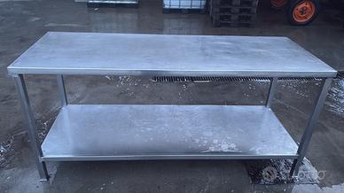 Tavolo acciaio