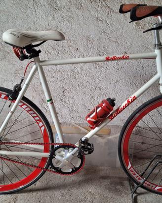 BICICLETTA BOTTECCHIA A SCATTO FISSO
