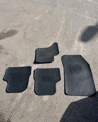 TAPPETINI IN GOMMA NUOVA FIAT 600