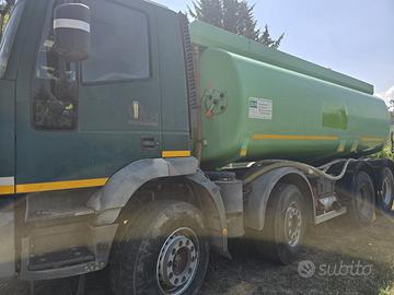 Euro trakker 4 assi senza cisterna