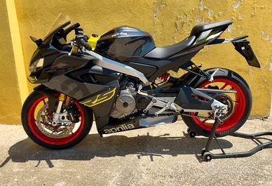 Aprilia RS660