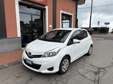 Toyota Yaris 1.0 5 porte Lounge