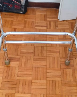 supporto per persone con difficoltà motoria