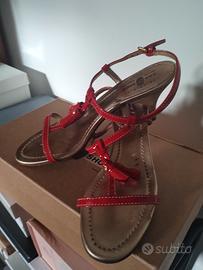 sandalo rosso 