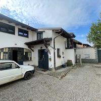 CASA SEMINDIPENDENTE A VAPRIO D'AGOGNA