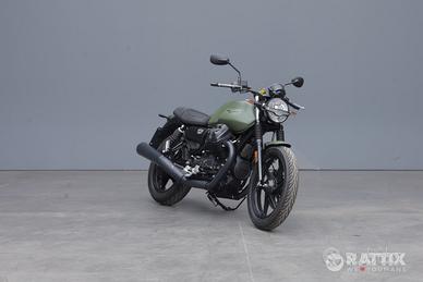MOTO GUZZI V7 850