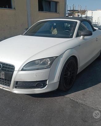 Audi TT cabrio 2.0 benzina BWA DSG per ricambi