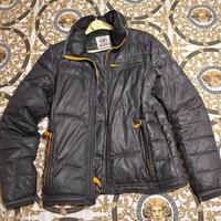 Piumino Guru taglia S ma veste M