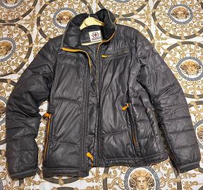 Piumino Guru taglia S ma veste M