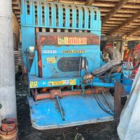 Trattori attrezzi agricoli