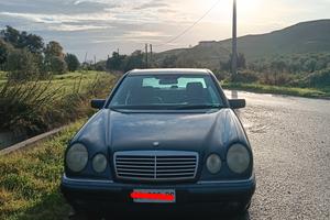 Mercedes classe e 250 turbodiesel w210 del 1998