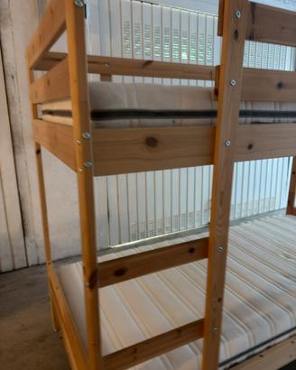 Letto a castello IKEA MYDAL con materassi