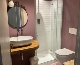 Camere matrimoniale e singola con bagno esclusivo