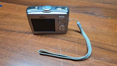 Fotocamera Nikon Coolpix P4 