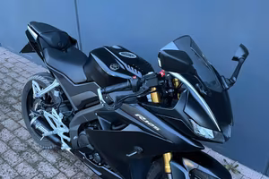 Yamaha yzf-r125