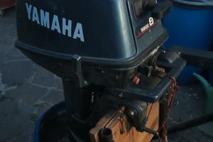 Motore Marino Fuori Bordo Yamaha 8 CV 2 Tempi