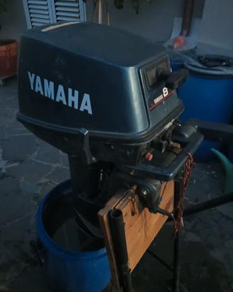 Motore Marino Fuori Bordo Yamaha 8 CV 2 Tempi