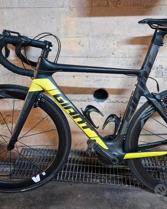 bicicletta giant proper con tutto