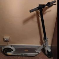 Monopattino elettrico Ninebot G 30  Max LE 