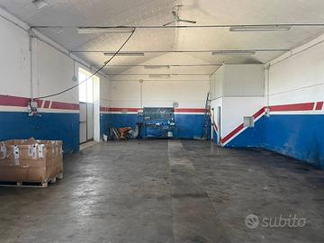 Immobile di 200 m² a Mordano