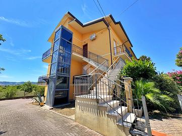 5 LOCALI A PESARO