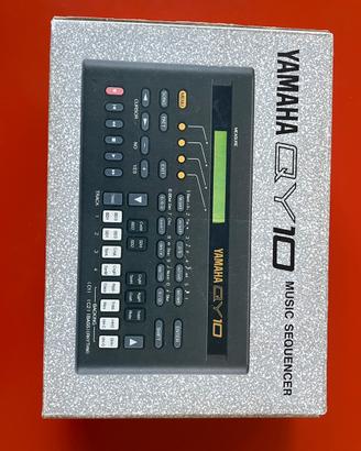 Yamaha QY 10 Music Workstation