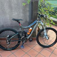 MTB Rocky Mountain Altitude full carbon