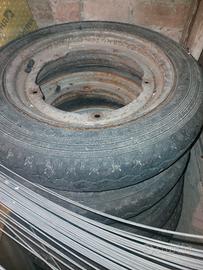 ruote ape 703 602 complete di cerchio e gomme