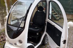 Scooter elettrico cabinato GIALDI senza patente