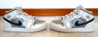 NIKE AIR JORDAN JV2 HV4400-14 bianche 5.5 UK 6y US