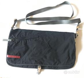 Borsa Originale Prada tessuto nero tracolla e spal