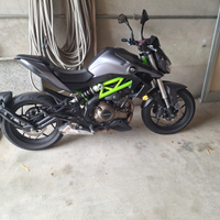 Moto qj srk 400