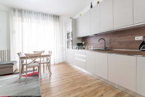 3 LOCALI TOTALMENTE RISTRUTTURATO