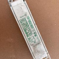 Trasformatore 12 V uscita 220 ingresso 50 W