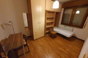 Camera da letto singola ad uso esclusivo per donne