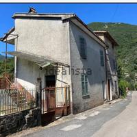 Casa singola con terreno